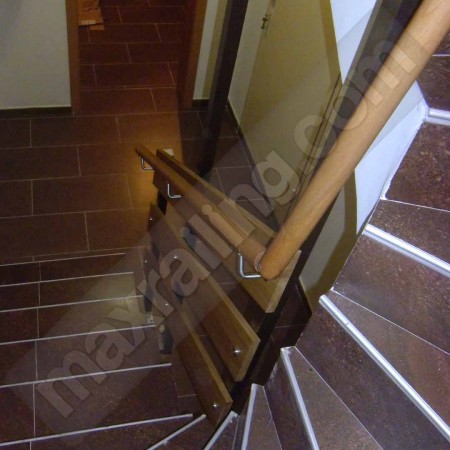 Парапет от  дърво и инокс